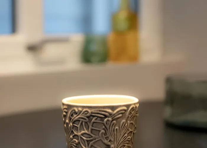 Modern In 1840-building At Nordnes * ベルゲン